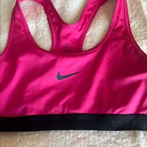 Nike Pink Dri-FIT Sports‎ Bra
